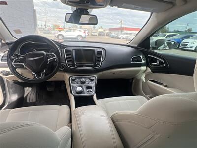 2016 Chrysler 200 Limited - Photo 7 - Phoenix, AZ 85009