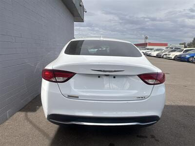 2016 Chrysler 200 Limited - Photo 4 - Phoenix, AZ 85009