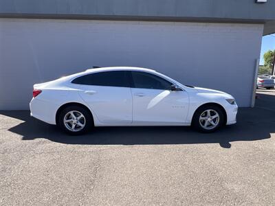 2017 Chevrolet Malibu LS   - Photo 1 - Phoenix, AZ 85009