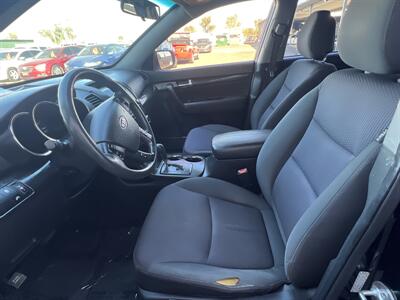 2011 Kia Sorento   - Photo 5 - Phoenix, AZ 85009