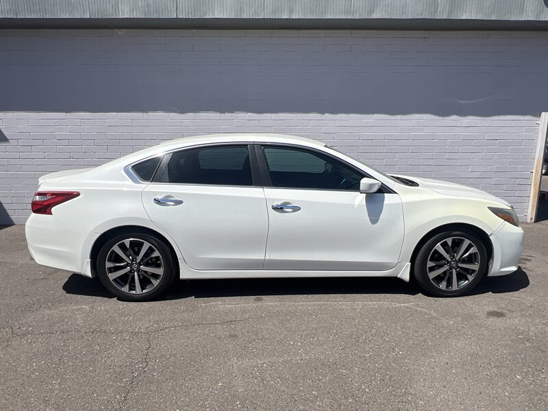 2016 Nissan Altima 2.5 SV   - Photo 1 - Phoenix, AZ 85009