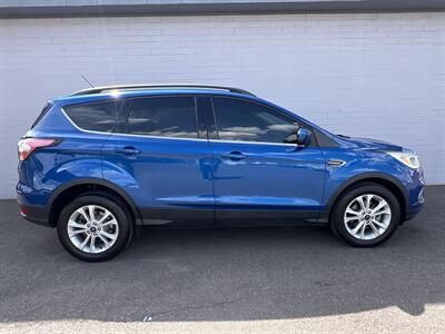 2018 Ford Escape SE   - Photo 1 - Phoenix, AZ 85009