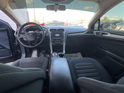 2017 Ford Fusion SE   - Photo 7 - Phoenix, AZ 85009