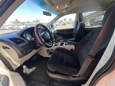 2014 Dodge Grand Caravan SXT 30th Anniversary   - Photo 5 - Phoenix, AZ 85009