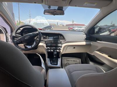 2020 Hyundai Elantra SEL   - Photo 8 - Phoenix, AZ 85009