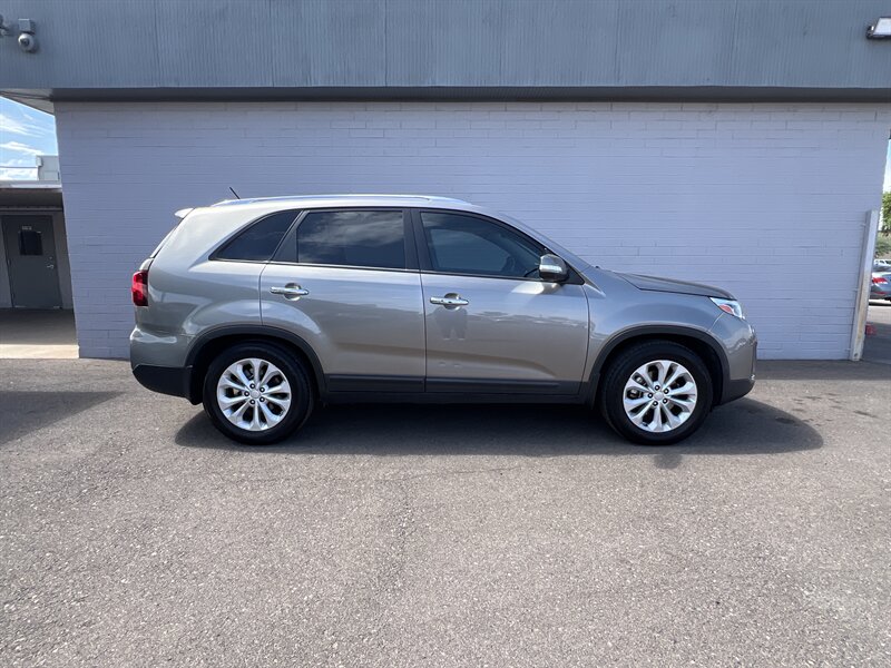 2015 Kia Sorento EX   - Photo 1 - Phoenix, AZ 85009