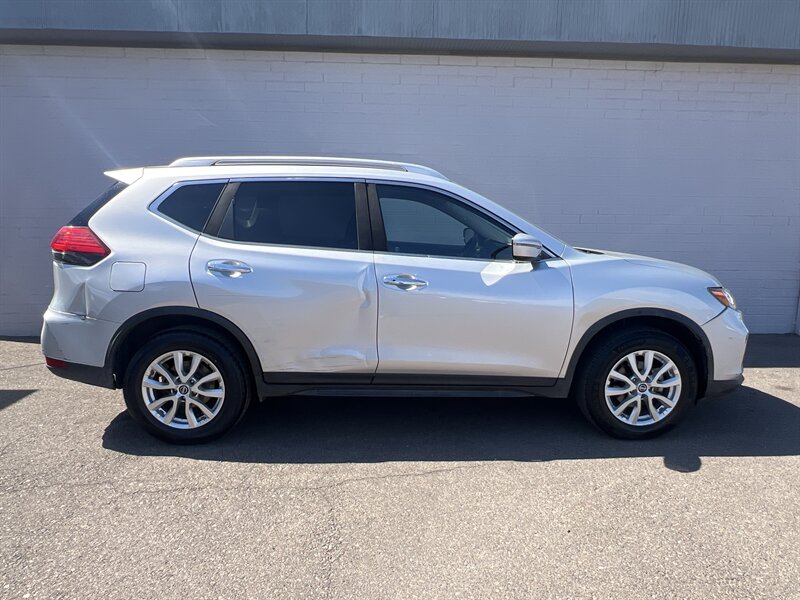 2017 Nissan Rogue S  