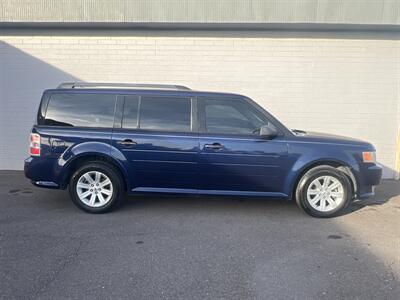 2011 Ford Flex SE   - Photo 1 - Phoenix, AZ 85009