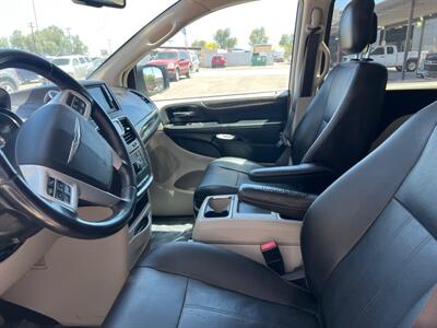 2016 Chrysler Town & Country Touring   - Photo 5 - Phoenix, AZ 85009