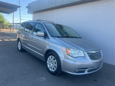 2016 Chrysler Town & Country Touring   - Photo 2 - Phoenix, AZ 85009