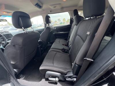 2017 Dodge Journey SXT   - Photo 6 - Phoenix, AZ 85009