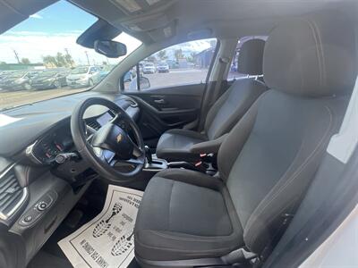 2021 Chevrolet Trax LS   - Photo 5 - Phoenix, AZ 85009