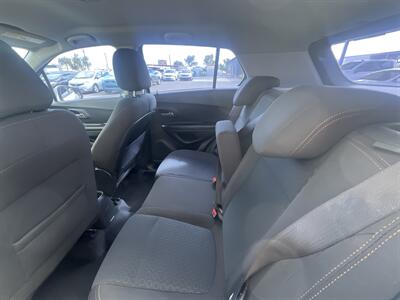 2021 Chevrolet Trax LS   - Photo 6 - Phoenix, AZ 85009