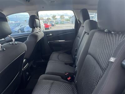 2015 Dodge Journey SXT   - Photo 5 - Phoenix, AZ 85009