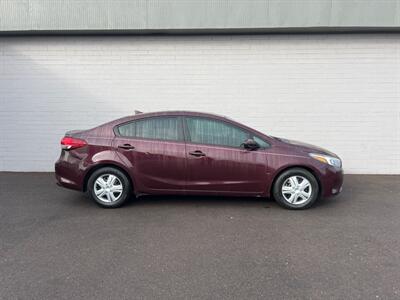 2017 Kia Forte LX   - Photo 1 - Phoenix, AZ 85009