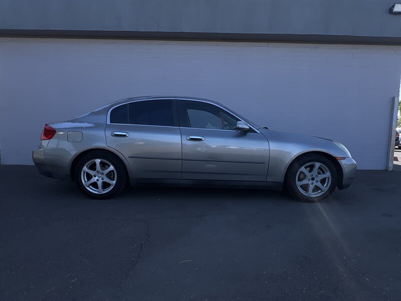 2004 INFINITI G35 Sedan Leather Model's photo