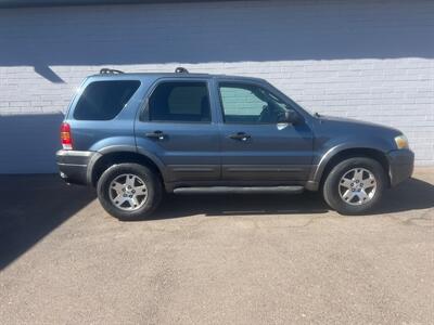 2005 Ford Escape XLT  