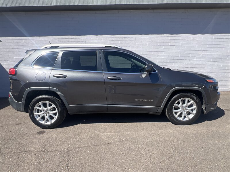 2015 Jeep Cherokee Latitude   - Photo 1 - Phoenix, AZ 85009