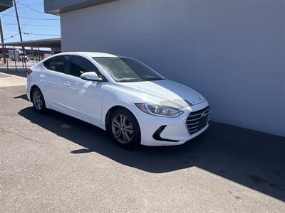 2017 Hyundai Elantra SE   - Photo 2 - Phoenix, AZ 85009
