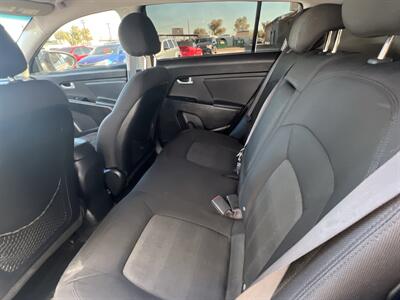 2012 Kia Sportage LX - Photo 6 - Phoenix, AZ 85009