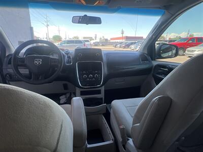 2011 Dodge Grand Caravan Mainstreet   - Photo 7 - Phoenix, AZ 85009