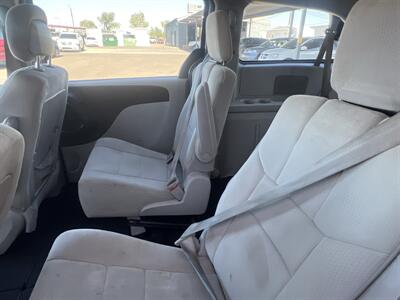 2011 Dodge Grand Caravan Mainstreet   - Photo 6 - Phoenix, AZ 85009