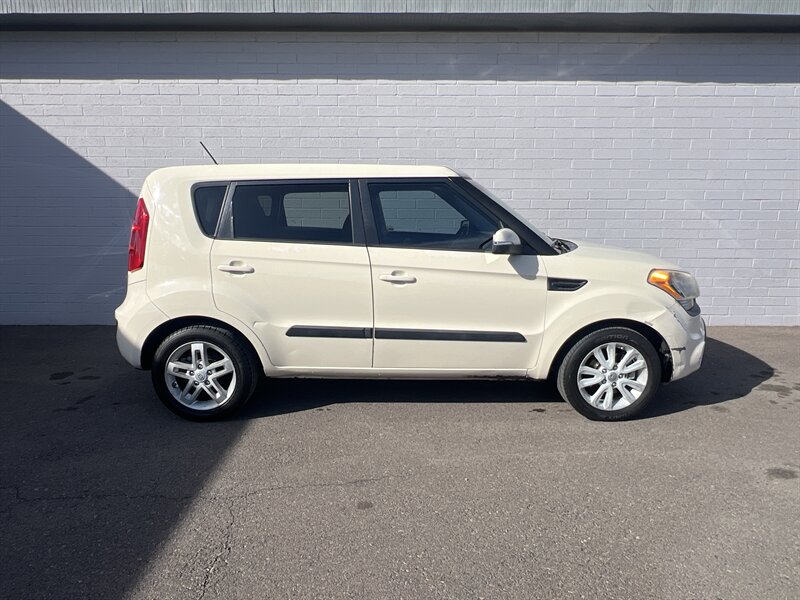 2013 Kia Soul +   - Photo 1 - Phoenix, AZ 85009