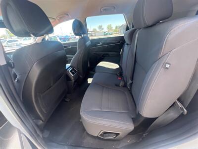 2017 Kia Sorento LX V6   - Photo 6 - Phoenix, AZ 85009