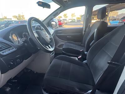 2013 Dodge Grand Caravan SXT - Photo 5 - Phoenix, AZ 85009