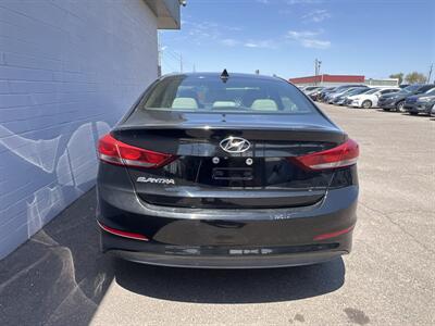2017 Hyundai ELANTRA SE - Photo 4 - Phoenix, AZ 85009