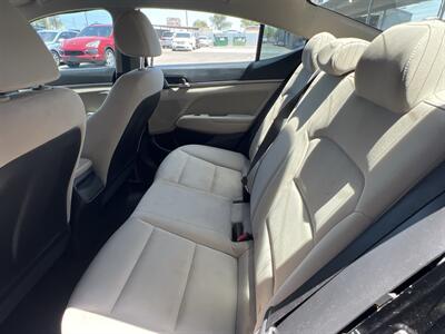 2017 Hyundai ELANTRA SE - Photo 6 - Phoenix, AZ 85009