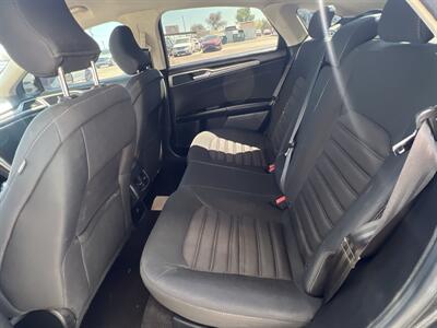 2019 Ford Fusion SE   - Photo 6 - Phoenix, AZ 85009