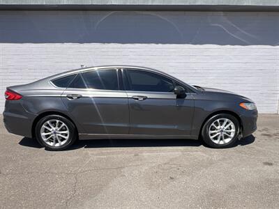 2019 Ford Fusion SE Sedan