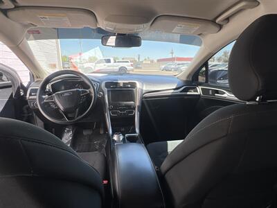 2019 Ford Fusion SE   - Photo 7 - Phoenix, AZ 85009