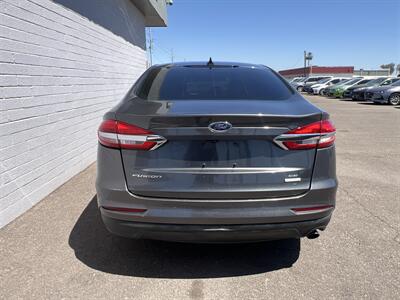 2019 Ford Fusion SE   - Photo 4 - Phoenix, AZ 85009