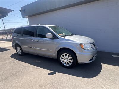 2016 Chrysler Town & Country Touring - Photo 2 - Phoenix, AZ 85009