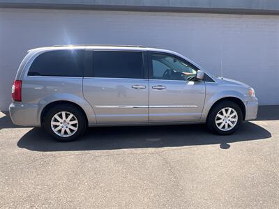 2016 Chrysler Town & Country Touring Minivan