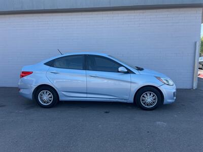 2013 Hyundai Accent GLS   - Photo 1 - Phoenix, AZ 85009