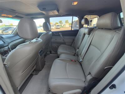 2009 Toyota Highlander Limited - Photo 6 - Phoenix, AZ 85009