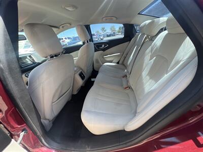 2015 Chrysler 200 Series Limited   - Photo 6 - Phoenix, AZ 85009