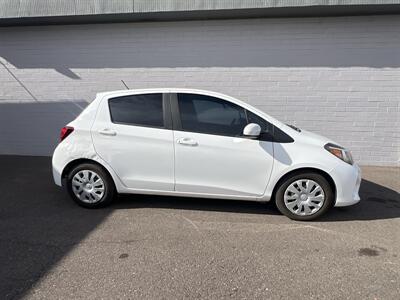 2016 Toyota Yaris 5-Door LE Hatchback