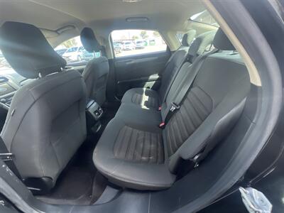 2017 Ford Fusion SE   - Photo 6 - Phoenix, AZ 85009