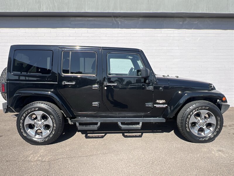 2013 Jeep Wrangler Sahara  