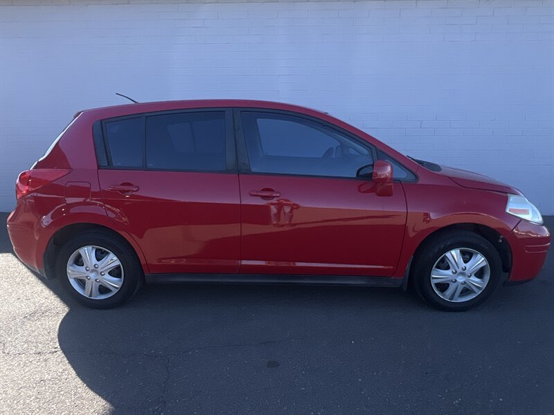 2012 Nissan Versa 1.8 S   - Photo 1 - Phoenix, AZ 85009