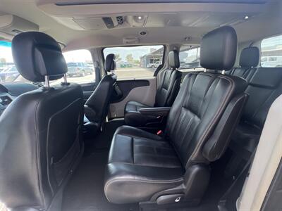 2016 Chrysler Town & Country Touring   - Photo 6 - Phoenix, AZ 85009
