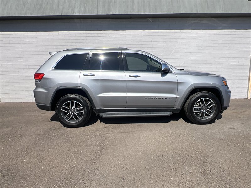 2019 Jeep Grand Cherokee Limited   - Photo 1 - Phoenix, AZ 85009