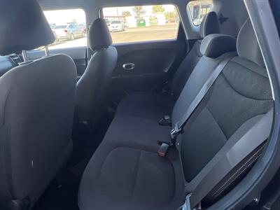 2017 Kia Soul   - Photo 6 - Phoenix, AZ 85009