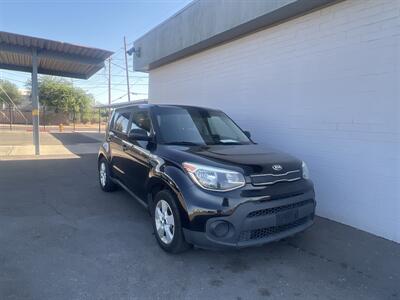 2017 Kia Soul   - Photo 2 - Phoenix, AZ 85009