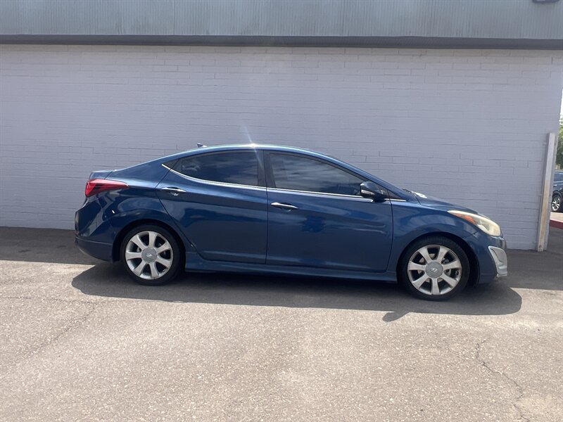 2016 Hyundai Elantra SE   - Photo 1 - Phoenix, AZ 85009