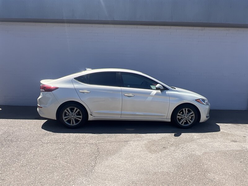 2018 Hyundai ELANTRA SEL   - Photo 1 - Phoenix, AZ 85009